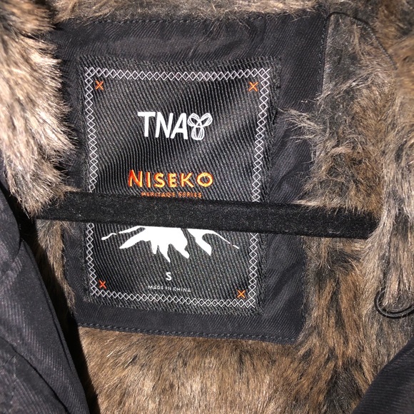 Aritzia Winter parka - Picture 2 of 5